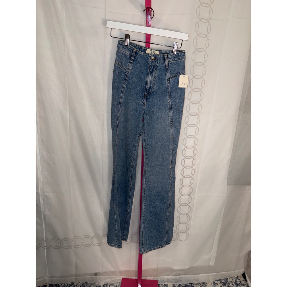 Free People Flared Jeans Light Wash Denim‎ High Rise Size 25